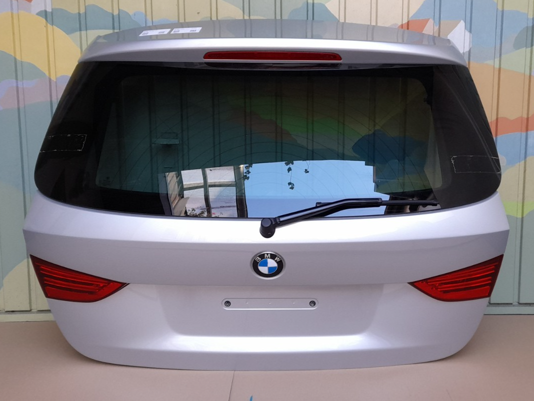 Original BMW X1 E84 Heckklappe 41002993152 Titan Silber mit Kamera trunk lid