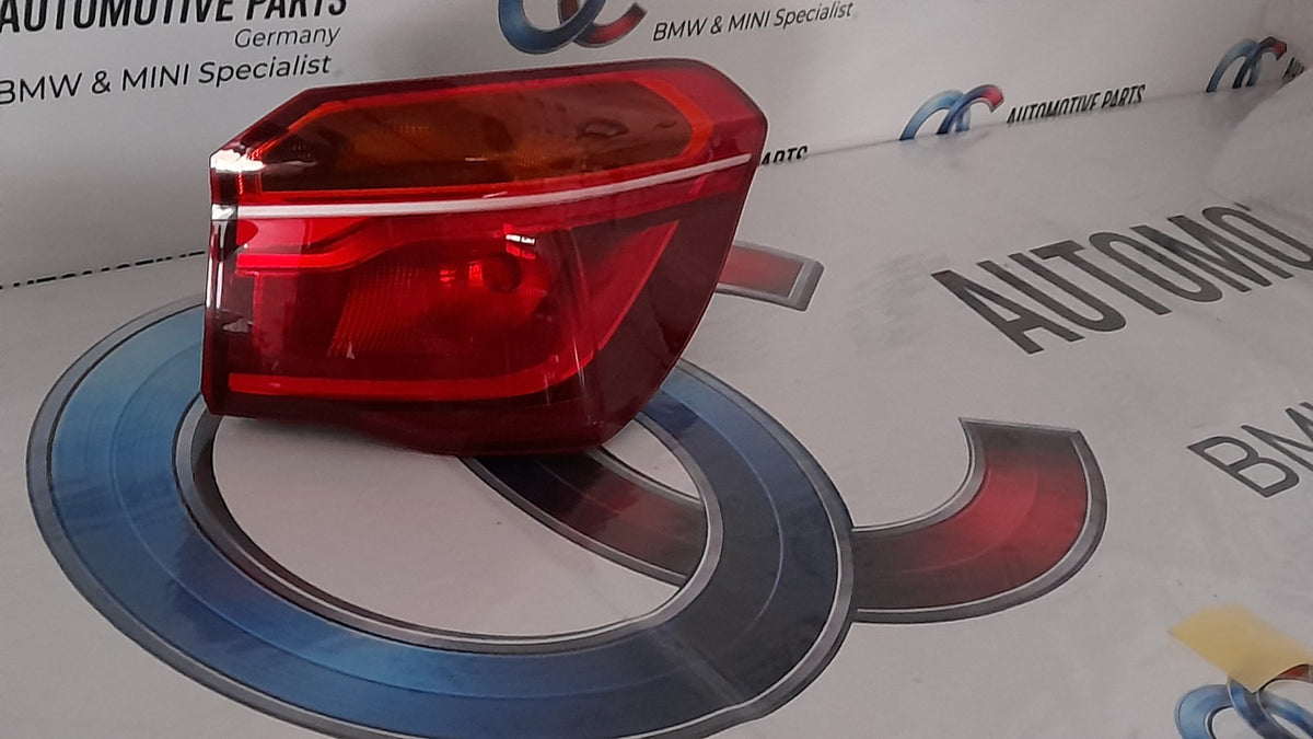 Original BMW X1 F48 Heckleuchte LED rechts Seitenwand 63217488542