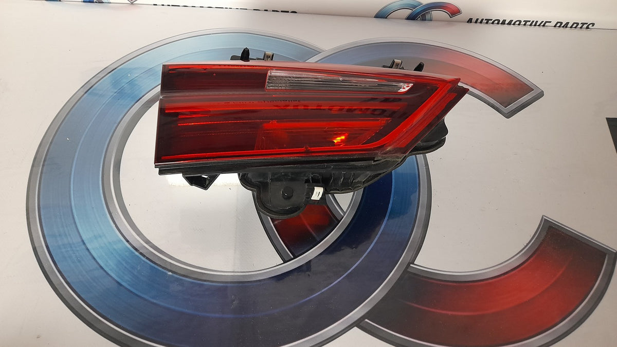 Original BMW X2 F39 Heckleuchte innen links Heckklappe 63217465509 LED