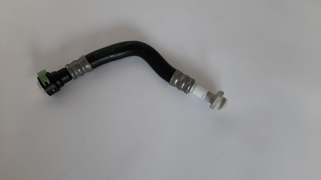 Original BMW M5 F90 Getriebeölkühlerleitung Vorlauf vorne 17228602302