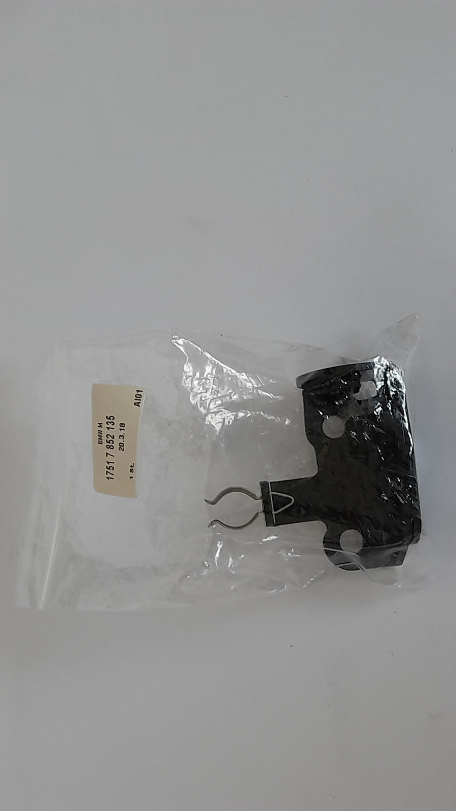 Original BMW M5 F90 17517852135 - Abstützung Ladeluftkühler links