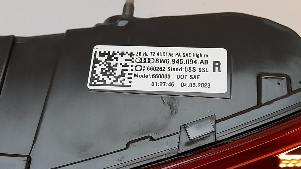 Original Audi A5 S5 F5A Rückleuchte innen rechts 8W6945094AB USA Red Turn Signal
