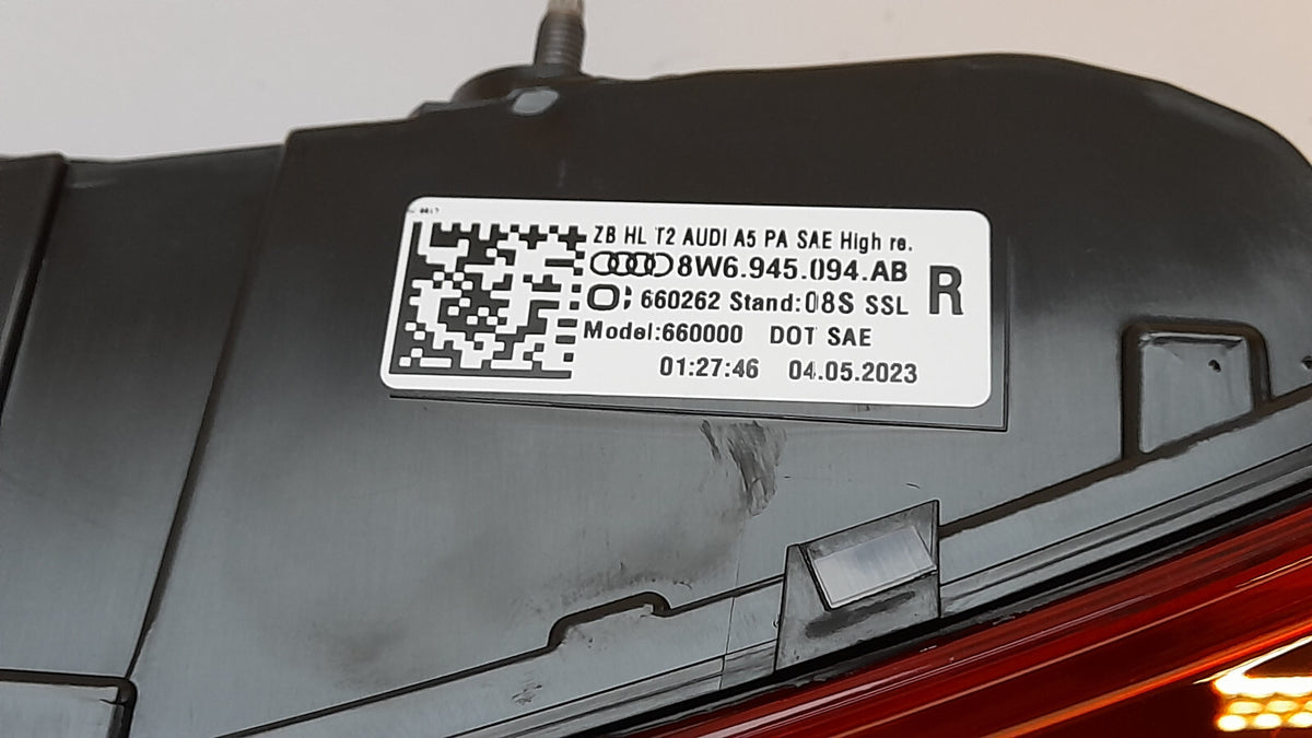 Original Audi A5 S5 F5A Rückleuchte innen rechts 8W6945094AB USA Red Turn Signal