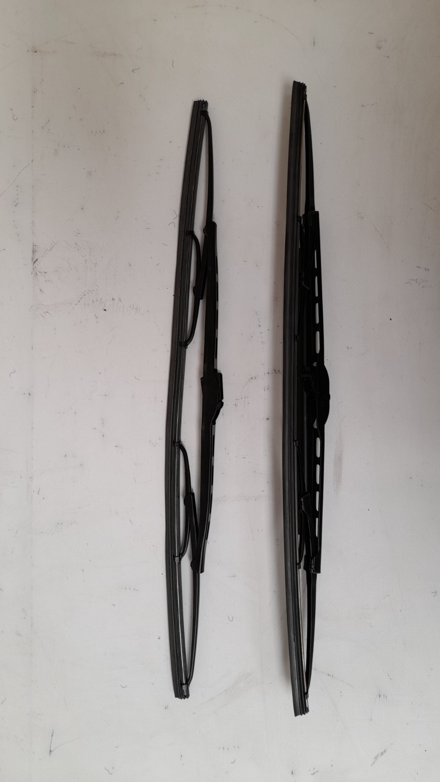Original BMW E28 Satz Wischerblätter 61619069195 Set of wiper blades