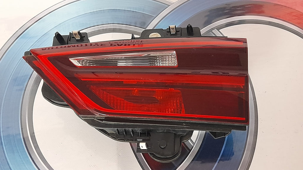 Original BMW X2 F39 Heckleuchte innen rechts Heckklappe 63217465510 LED