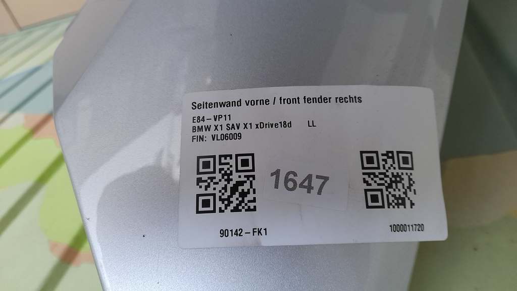 Original BMW X1 E84 x Drive 18d KOTFLÜGEL VORNE RECHTS Titan Silber 41002993156