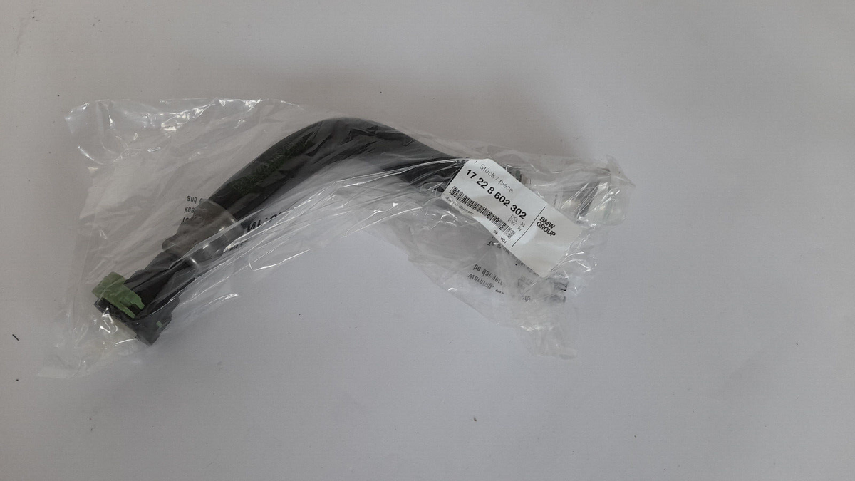 Original BMW M5 F90 Getriebeölkühlerleitung Vorlauf vorne 17228602302