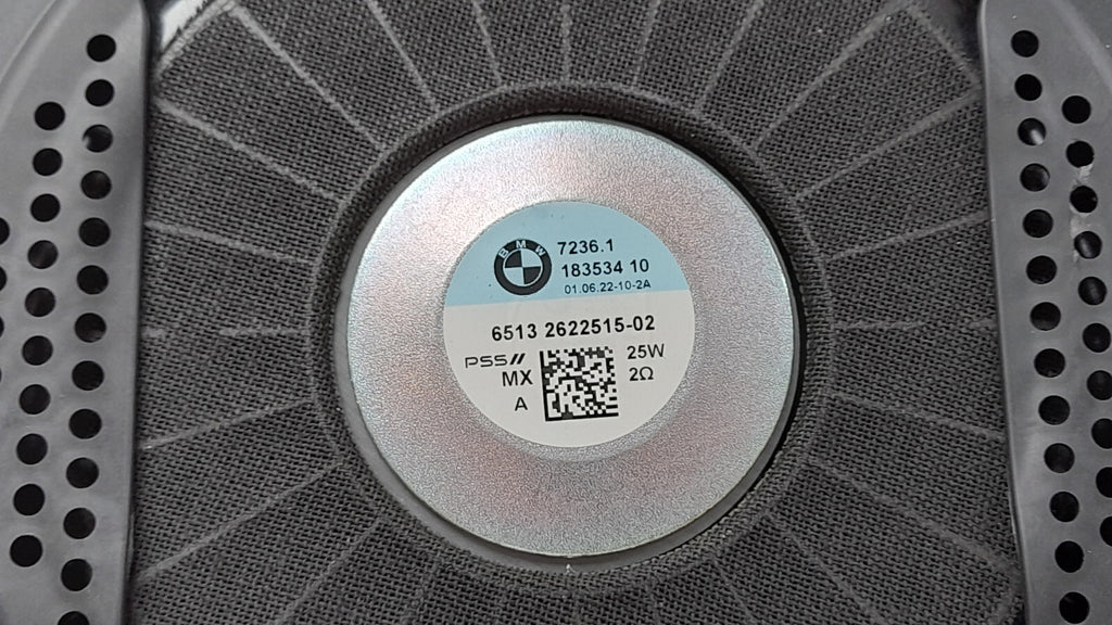 Original BMW X5 G05 X6 G06 Subwoofer Lautsprecher vorne 65132622515