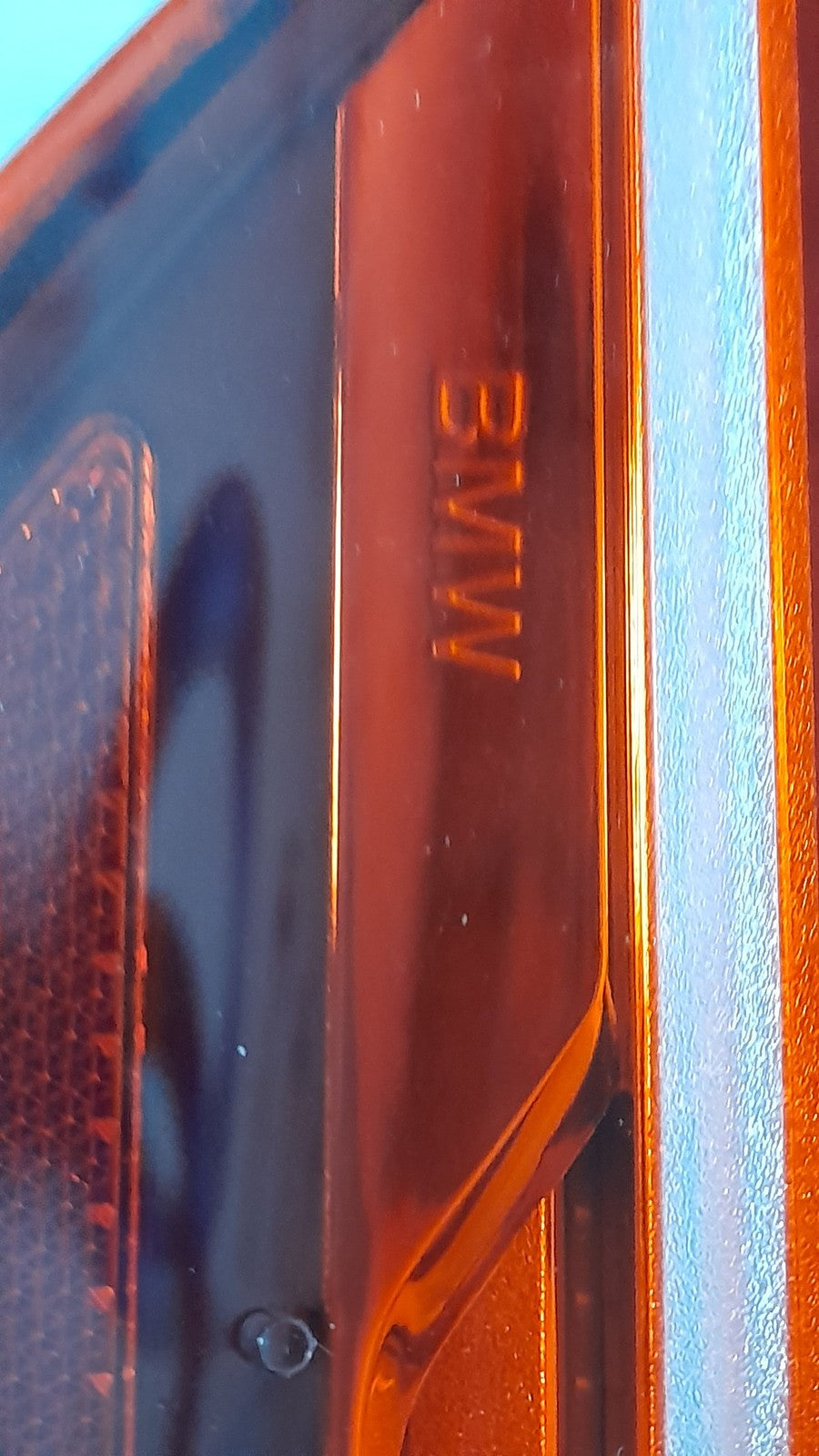 Original BMW X1 F48 Heckleuchte LED links Seitenwand 63217488541