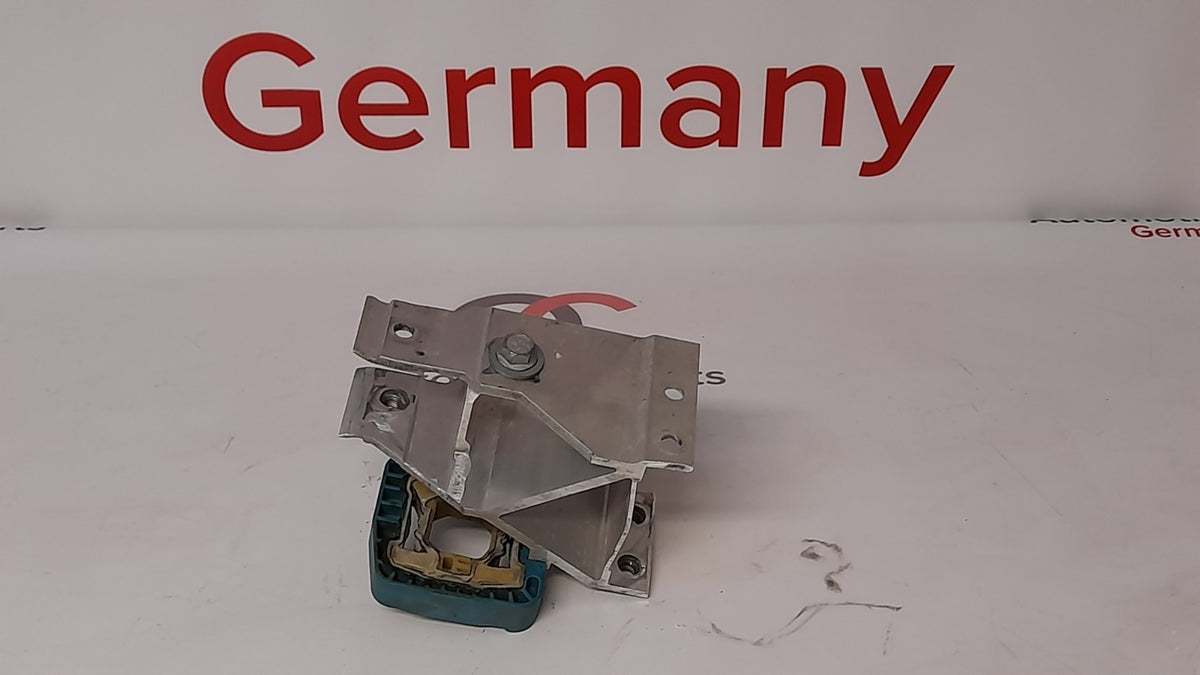 Original BMW 7er G11 Halterung Stoßstange vorne rechts Adapter 51117357216