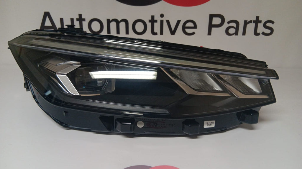 Original VW Passat B9 LED Scheinwerfer rechts mit Steuergerät 3J1941030