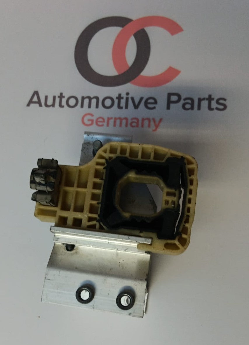 Original BMW Halter vorne rechts F90 G30 G31 G32 51117357216