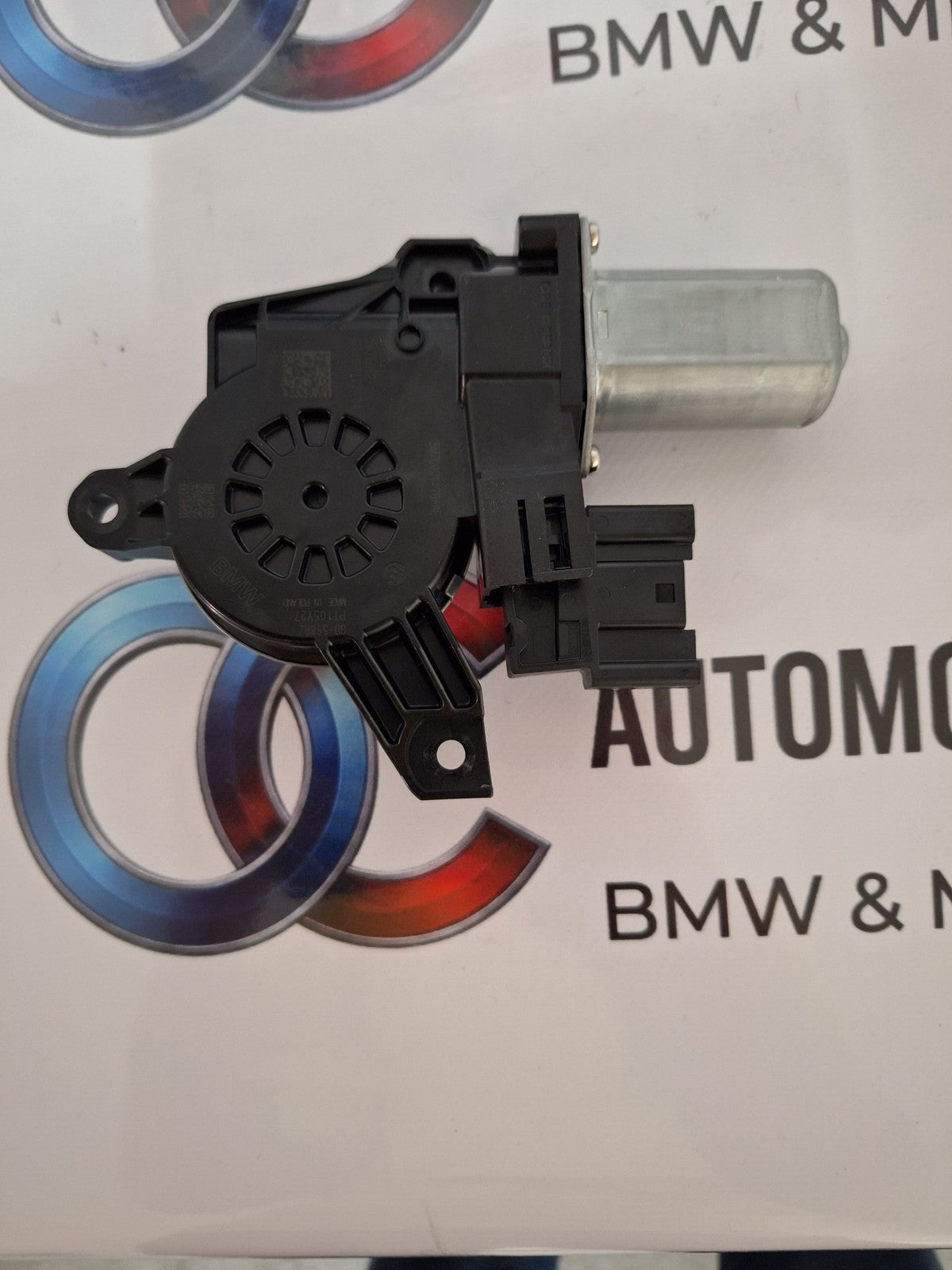 Original BMW U06 U11 U10 F70 Antrieb Fensterheber rechts 67625A75082