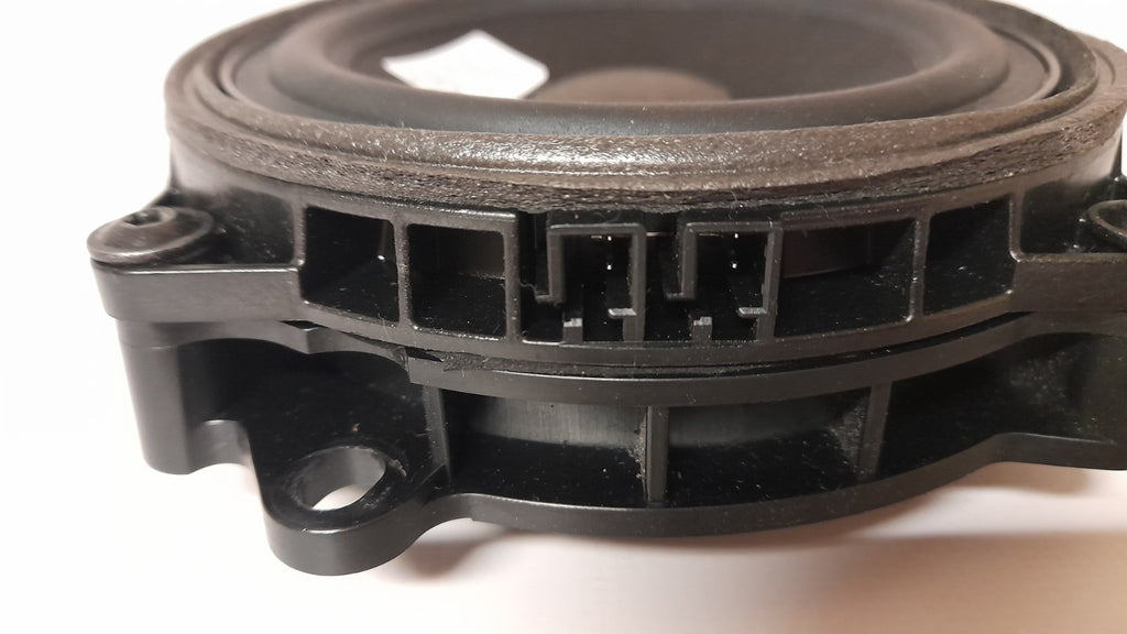 Original MINI Clubman F54 Distanzring Lautsprecher hinten rechts 7405644