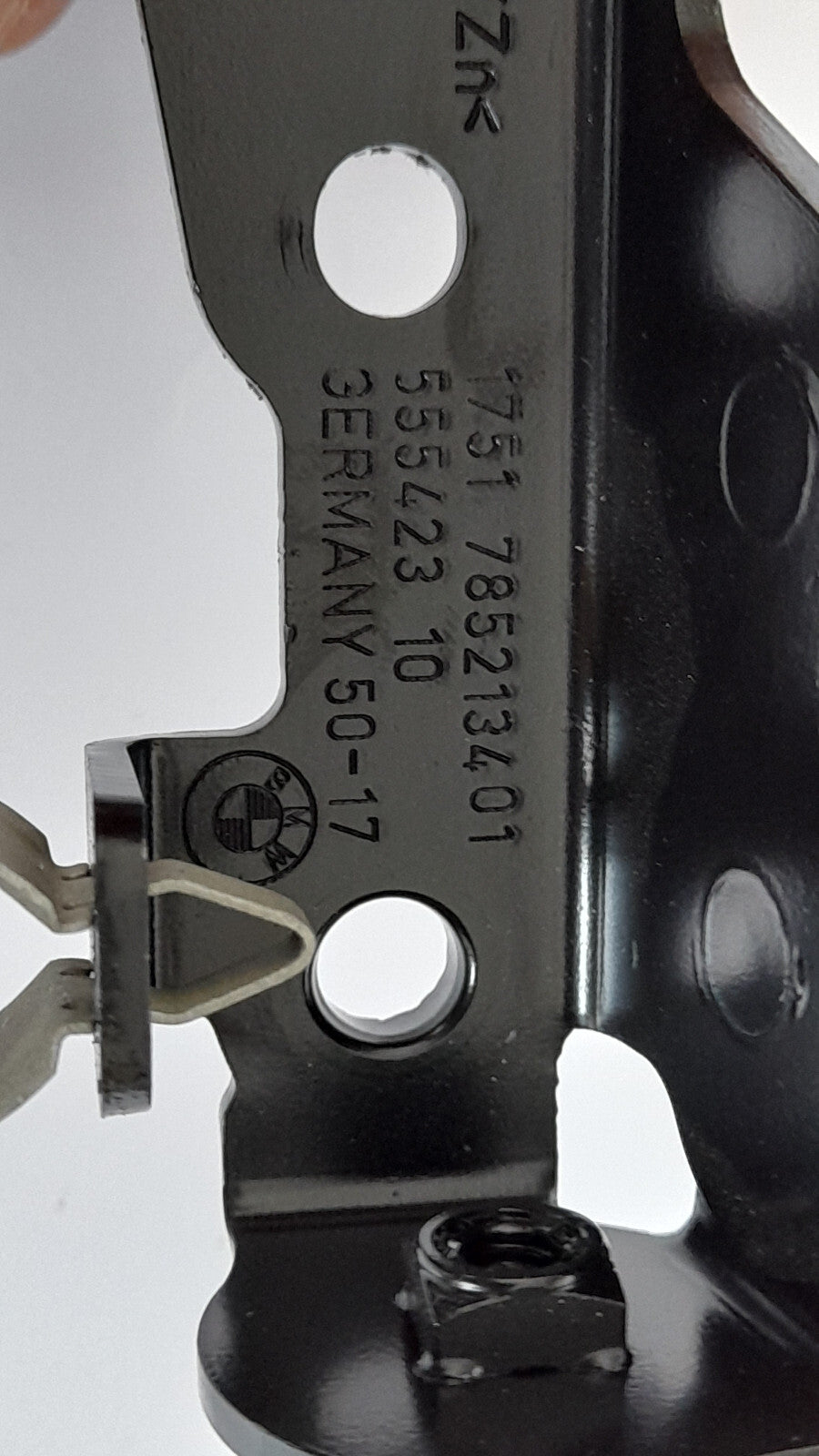 Original BMW M5 F90 17517852134 - Abstützung Ladeluftkühler rechts
