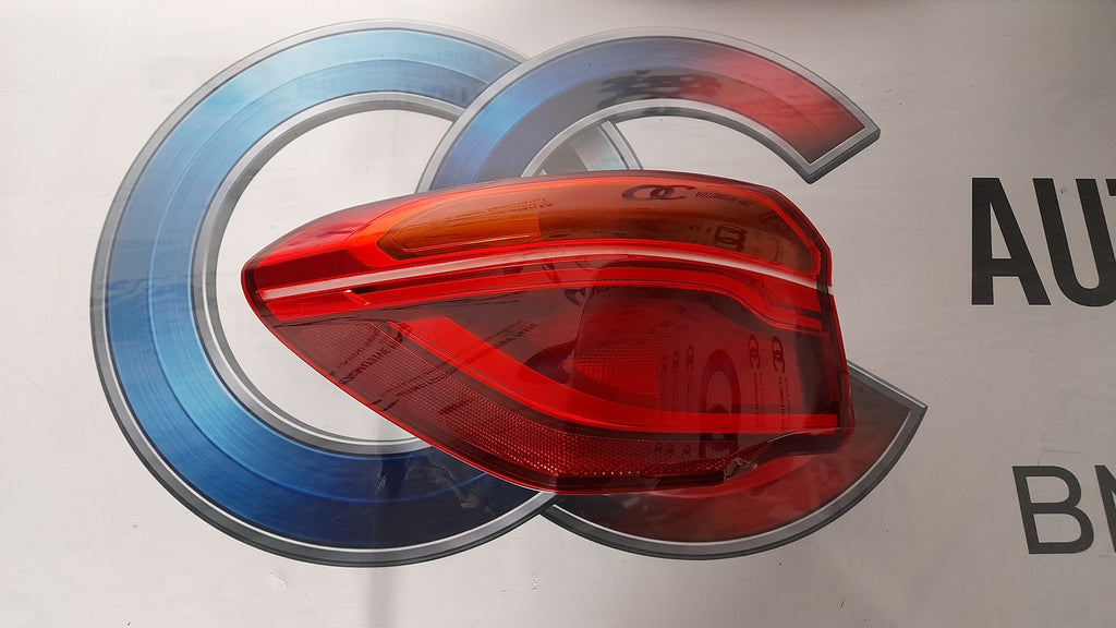 Original BMW X1 F48 Heckleuchte LED links Seitenwand 63217488541