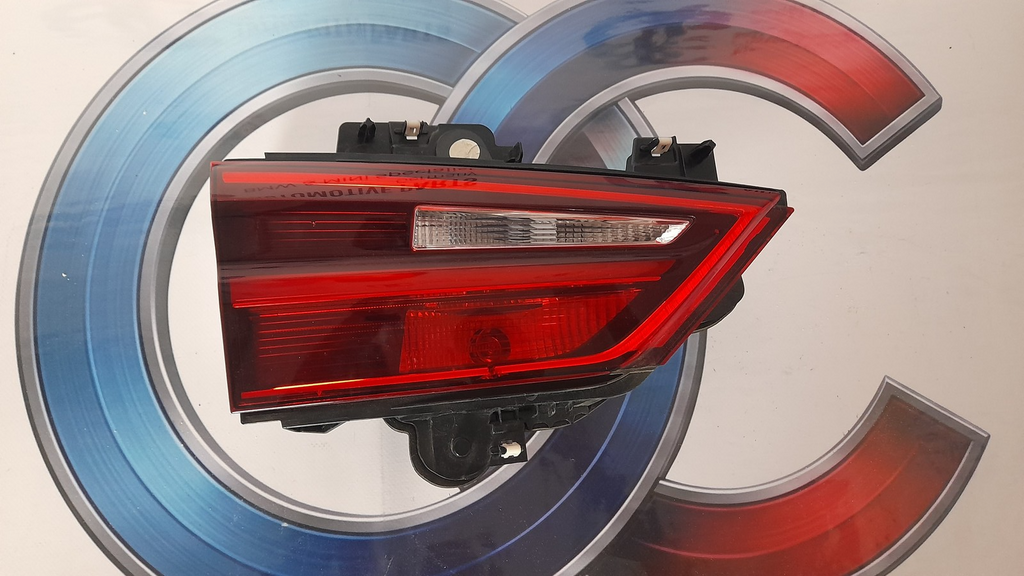 Original BMW X2 F39 Heckleuchte innen links Heckklappe 63217465509 LED