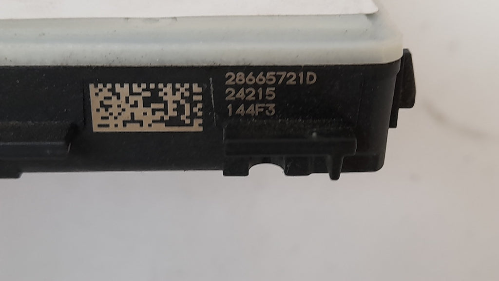 Original U06 U11 U25 G60 G70 G05 G06 G07 Radarsensor Nahbereich vorne 5B551E5