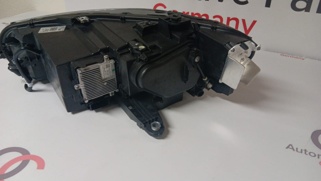 Original VW Passat B9 LED Scheinwerfer rechts mit Steuergerät 3J1941030