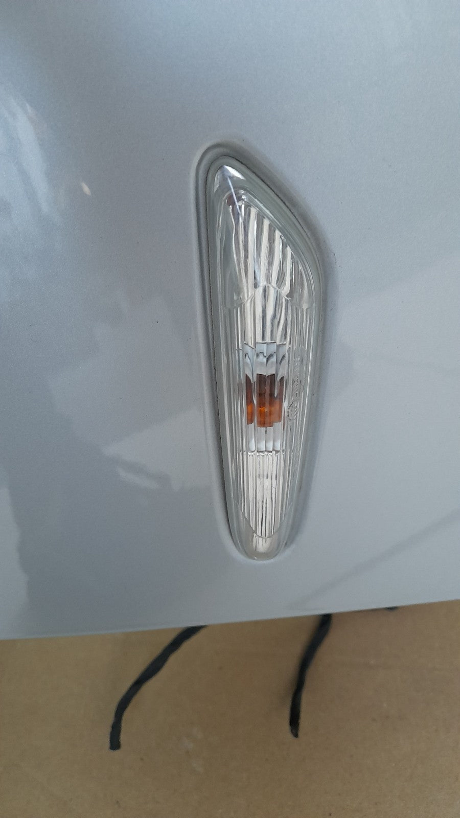 Original BMW X1 E84 x Drive 18d KOTFLÜGEL VORNE RECHTS Titan Silber 41002993156
