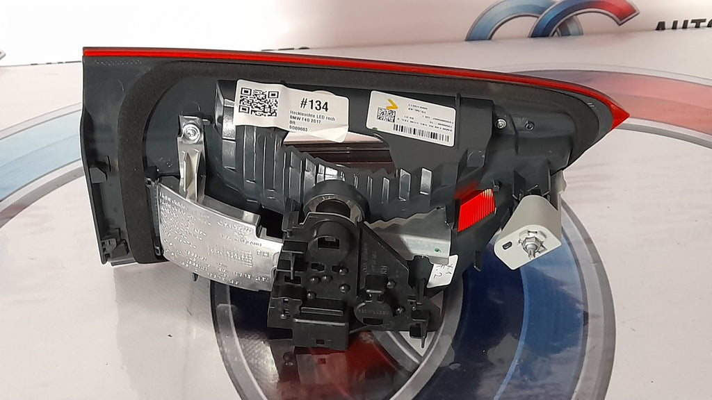 Original BMW X1 F48 63217350696 Heckleuchte LED rechts Heckklappe innen