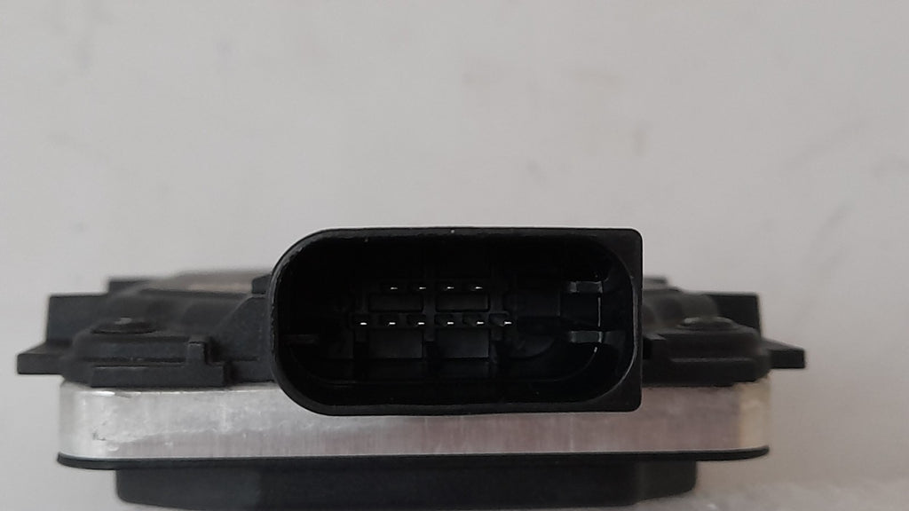 Original F70 F74 U06 U11 U10 G45 G60 G70 I20 Frontradarsensor ACC 66315B3AD16