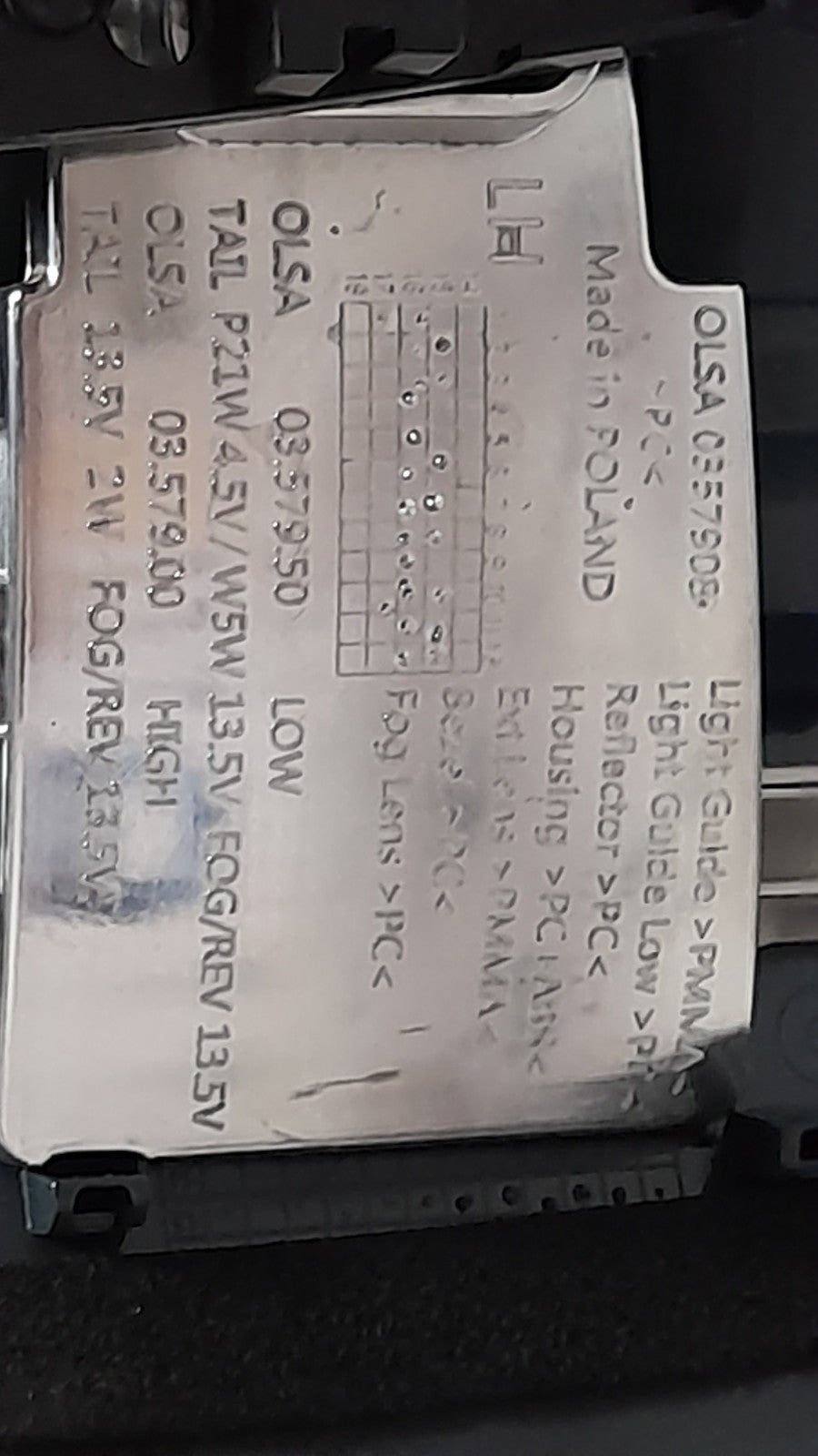 Original BMW X1 F48 63217350695 Heckleuchte links Heckklappe innen