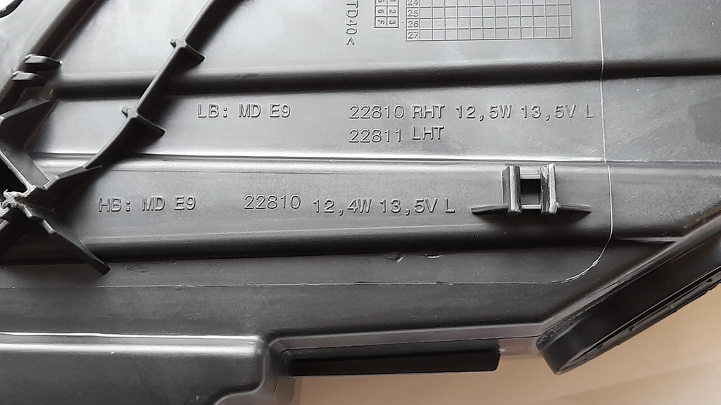 Original Audi A3 8Y Full LED Scheinwerfer links 8Y0941011