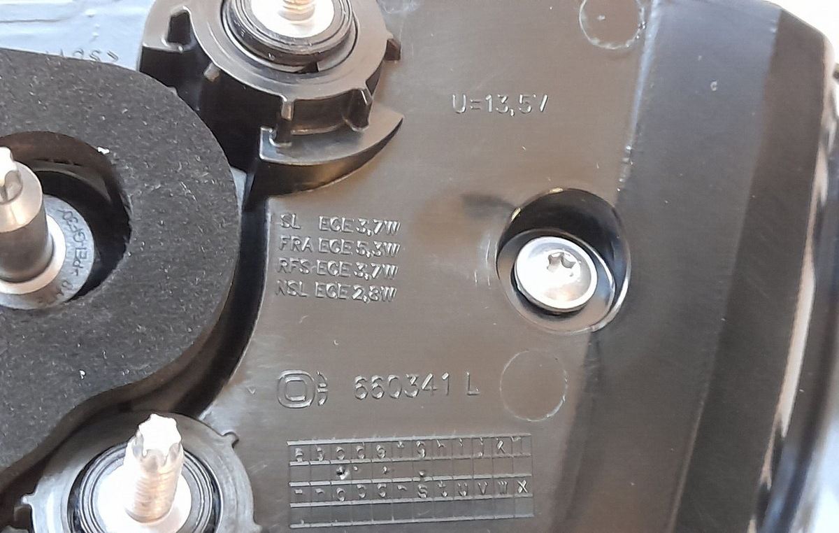 Original Audi A5 S5 F5A Rückleuchte Heckleuchte innen links 8W6945093AA