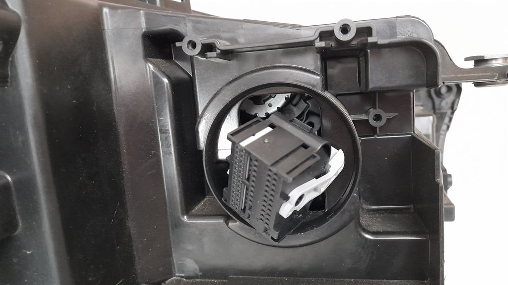 Original BMW X1 U11 5A9A227-01 LED Scheinwerfer links Headlight left