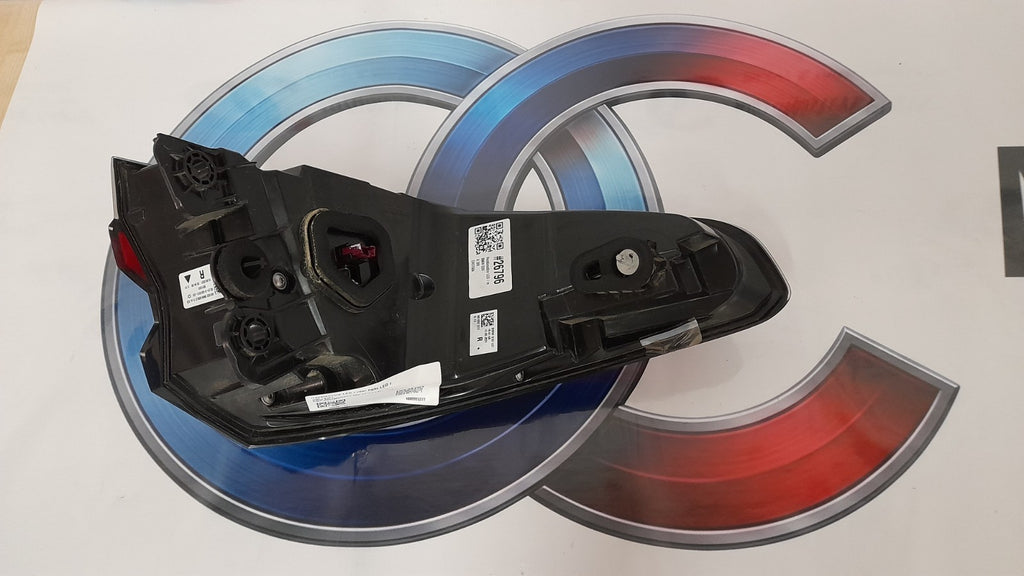 Original BMW 5er G30 F90 Heckleuchte LED rechts 63218493812 rear light right