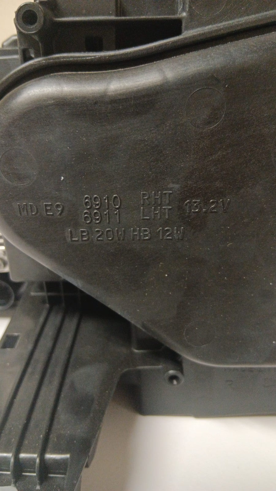 Original VW Passat B9 LED Scheinwerfer rechts mit Steuergerät 3J1941030