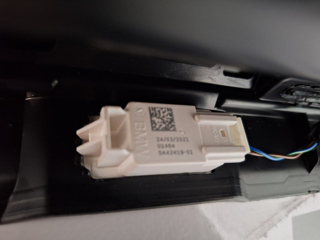 Original BMW X1 U11 Türverkleidung vorne rechts Sensatec Oyster door panel