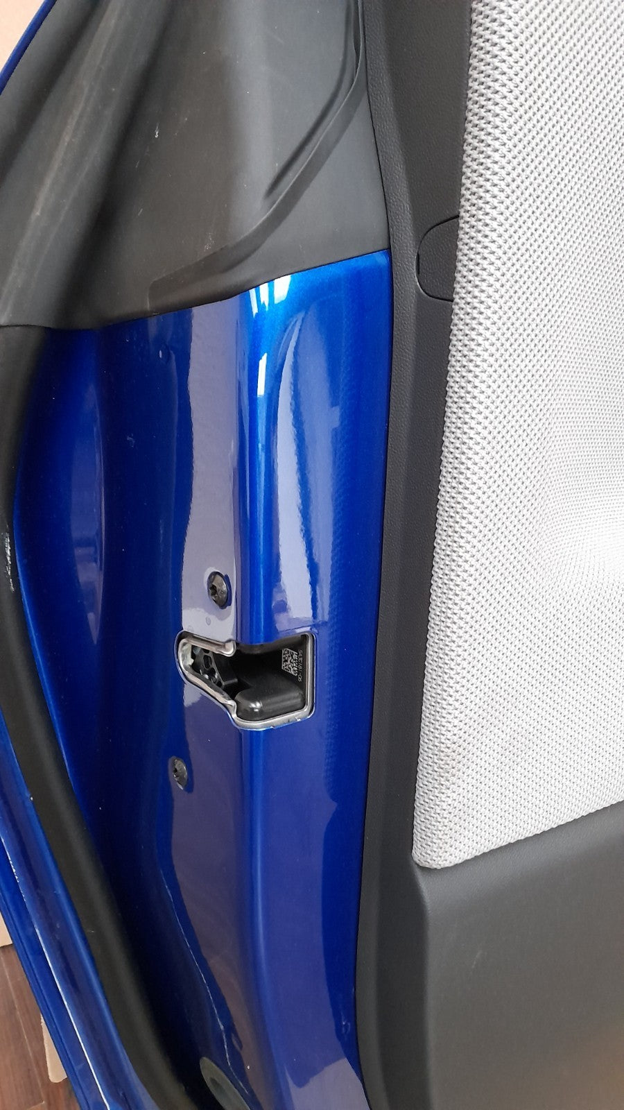 Original MINI Cooper J01 Vordertür links 41009650276 Blazing Blue mit Kamera