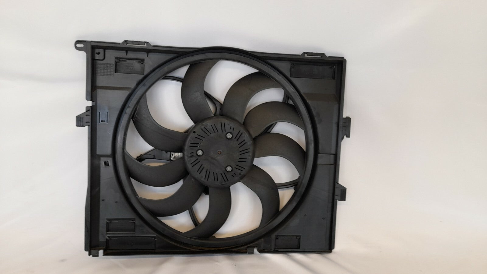 BMW 4er 420i F36 GC Lüfter Lüfterzage Fan 135kW 8641946 F30 F31 F32 F33 F36