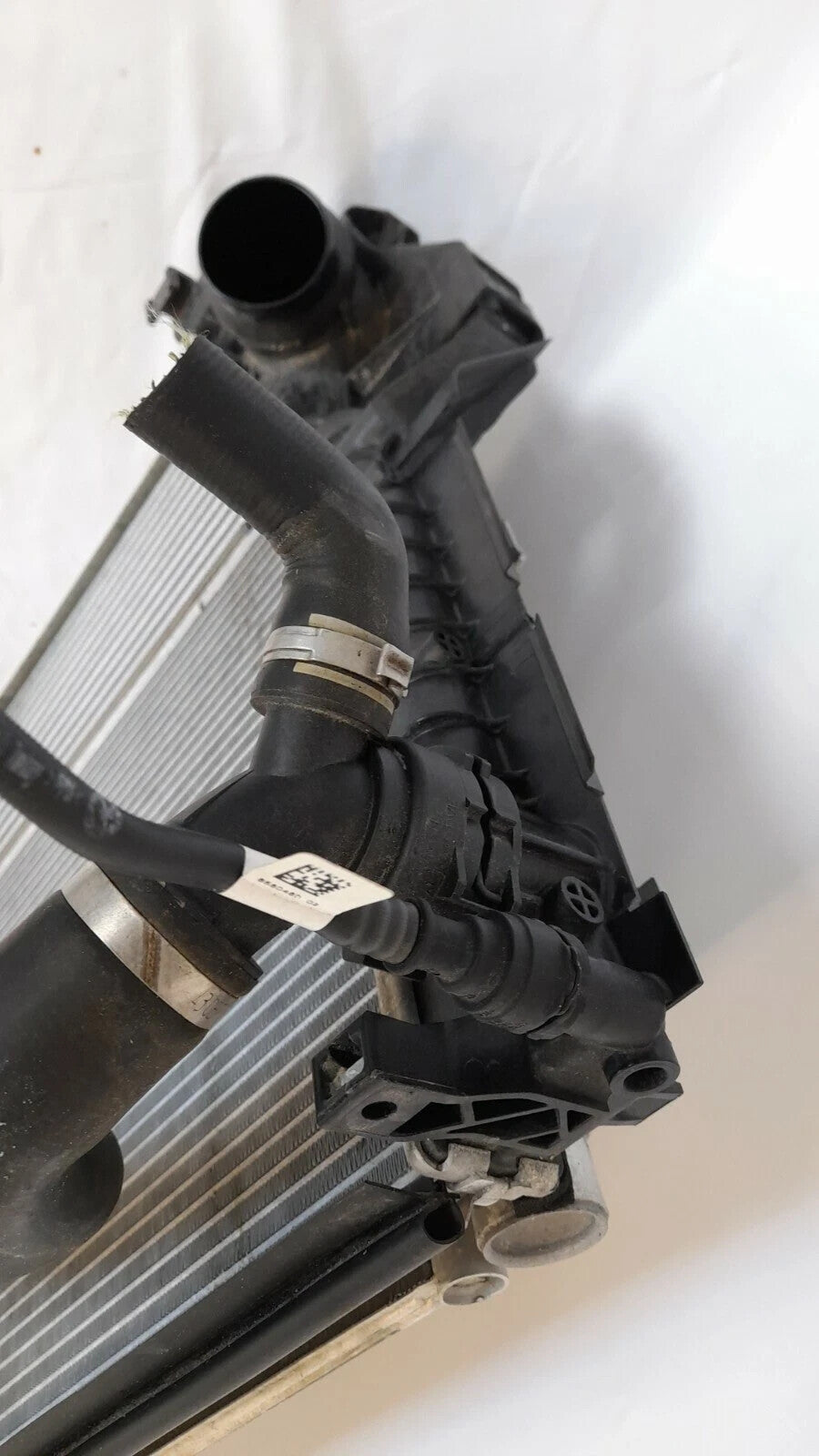BMW X1 F48 2.0d Kühler 8586321 Kondensator 9271207 Ladeluftkühler 7617598 [979]