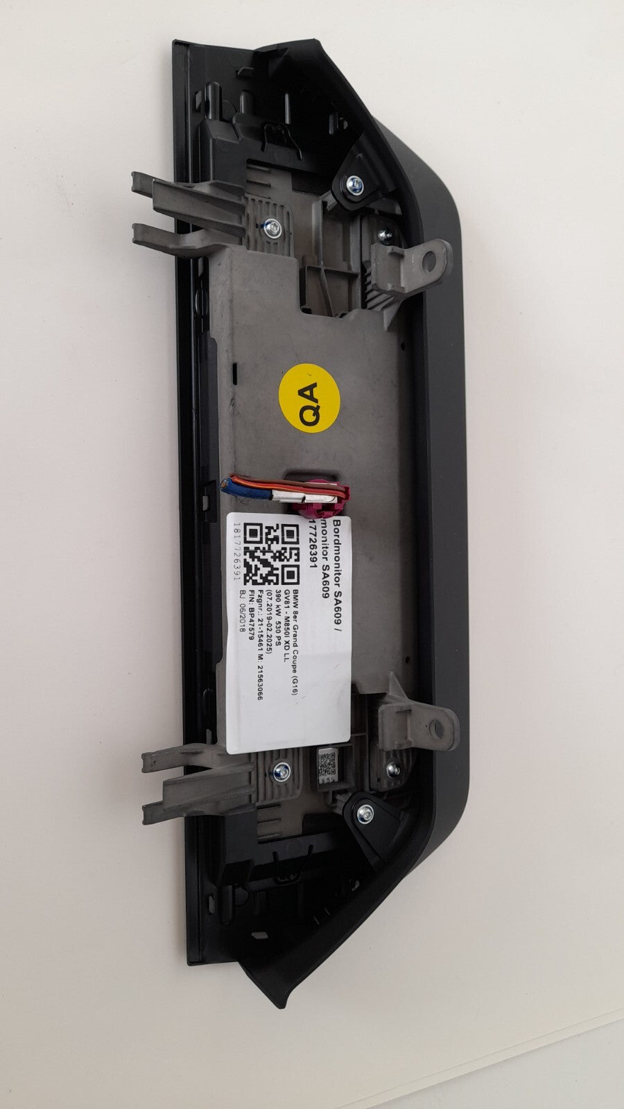BMW 8er G16 M850 Bordmonitor SA609 Display Central Information CID Anzeige [410]