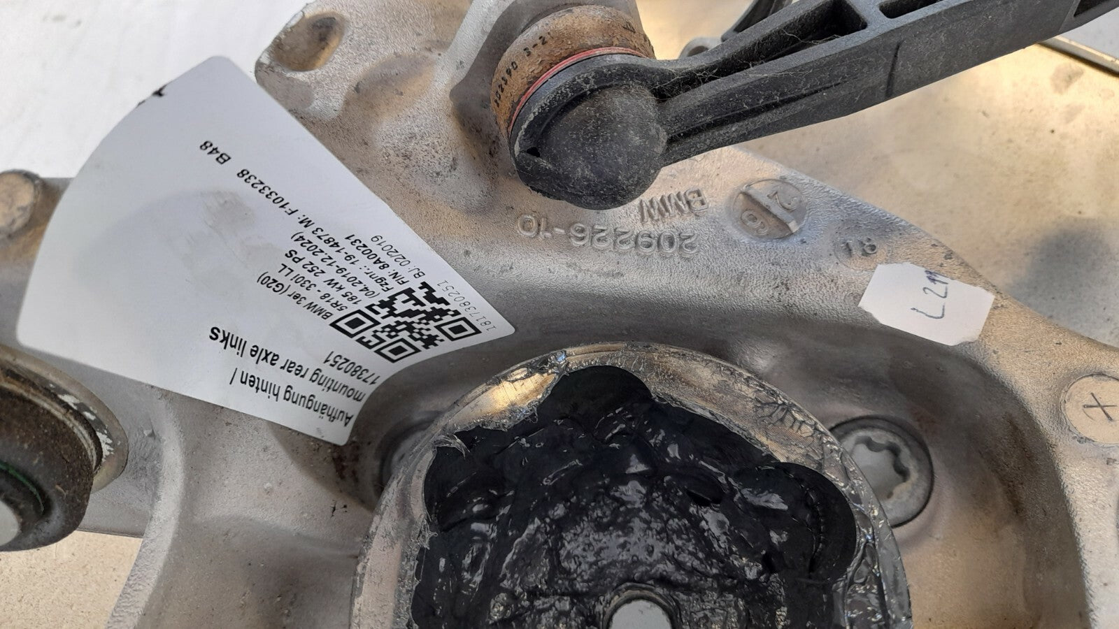 Original BMW 3er G20 Schwenklage Aufhängung Hinten Links Schutzblech Abdeckblech