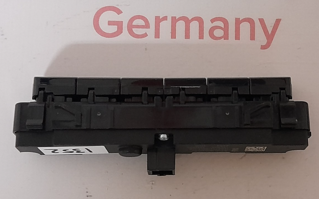 Mercedes Schalter Spurhalteassistent Einparkhilfe Parktronic PDC A2059050551