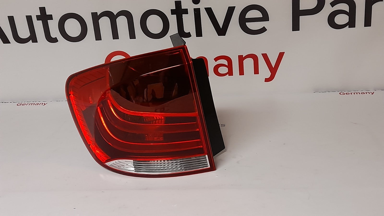 Original BMW X1 E84 Heckleuchte Seitenwand links Rear light Left  63212990109