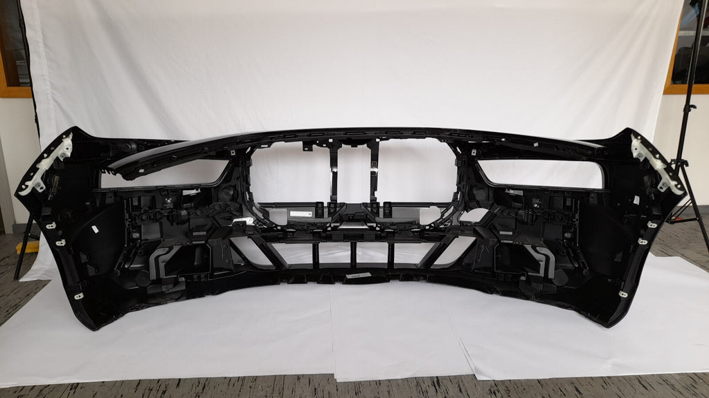 BMW 7er G70 Front stoßfänger Bumper  Blacksapphire Stoßstange MSP  M Paket Pro [1699]