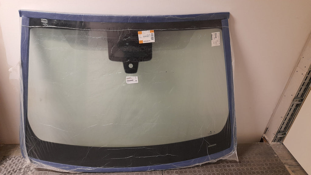 Original BMW iX I20 FRONTSCHEIBE glass WINDSCREEN 7954566  Windschutzscheibe
