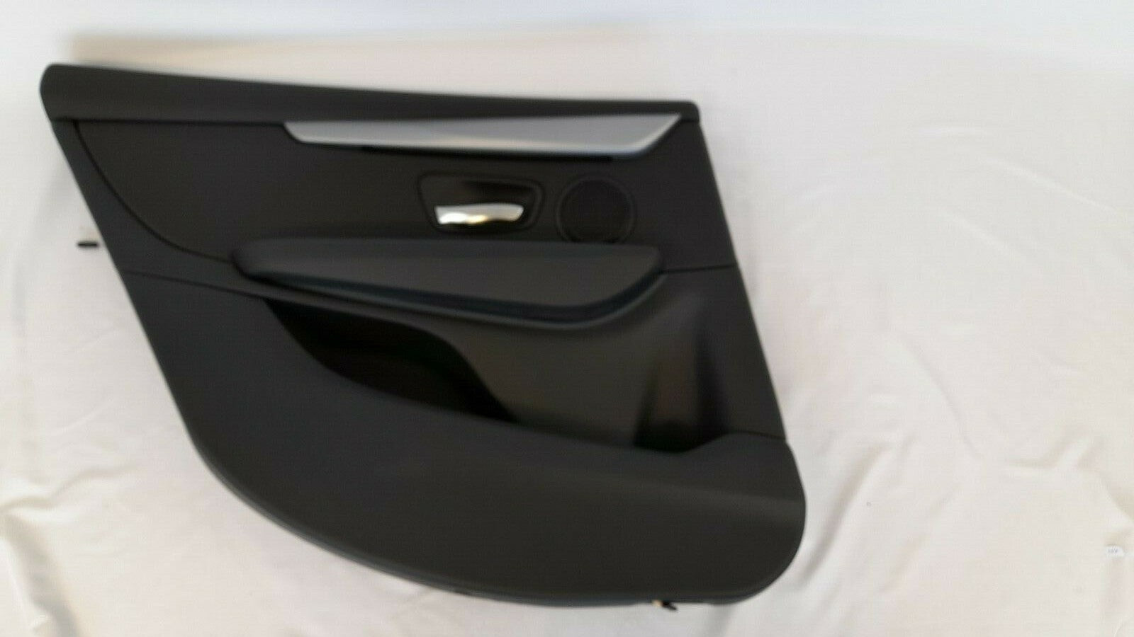 BMW 2er F46 Gran Türverkleidung hinten links mit Türöffner innen hinten sensatec
