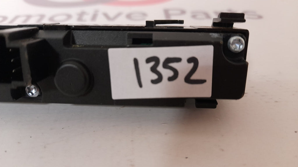 Mercedes Schalter Spurhalteassistent Einparkhilfe Parktronic PDC A2059050551
