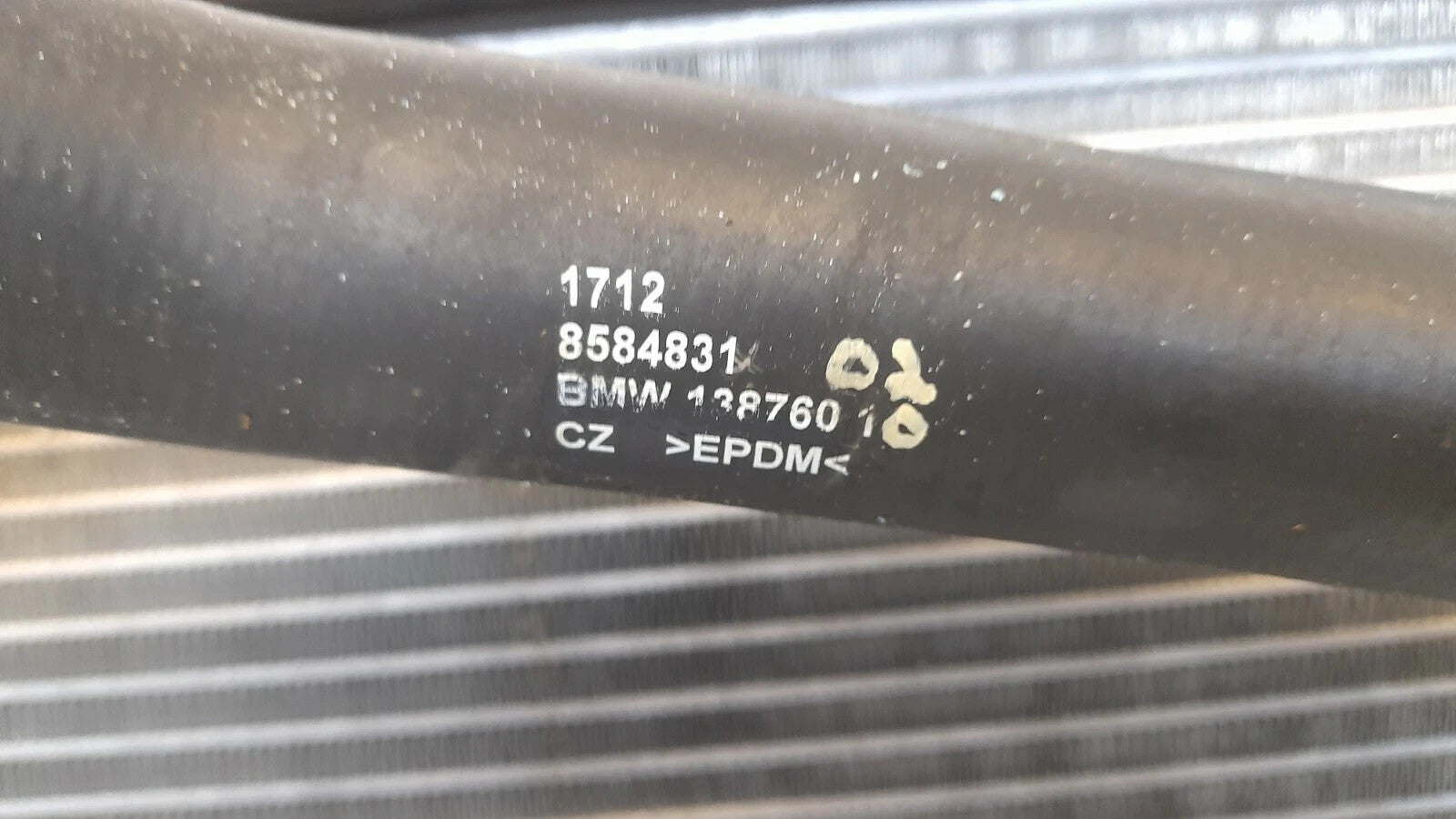 BMW X1 F48 2.0d Kühler 8586321 Kondensator 9271207 Ladeluftkühler 7617598 [979]