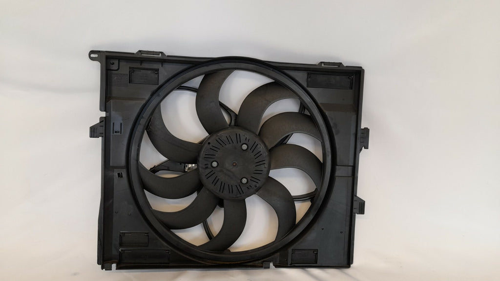 BMW 4er 420i F36 GC Lüfter Lüfterzage Fan 135kW 8641946 F30 F31 F32 F33 F36