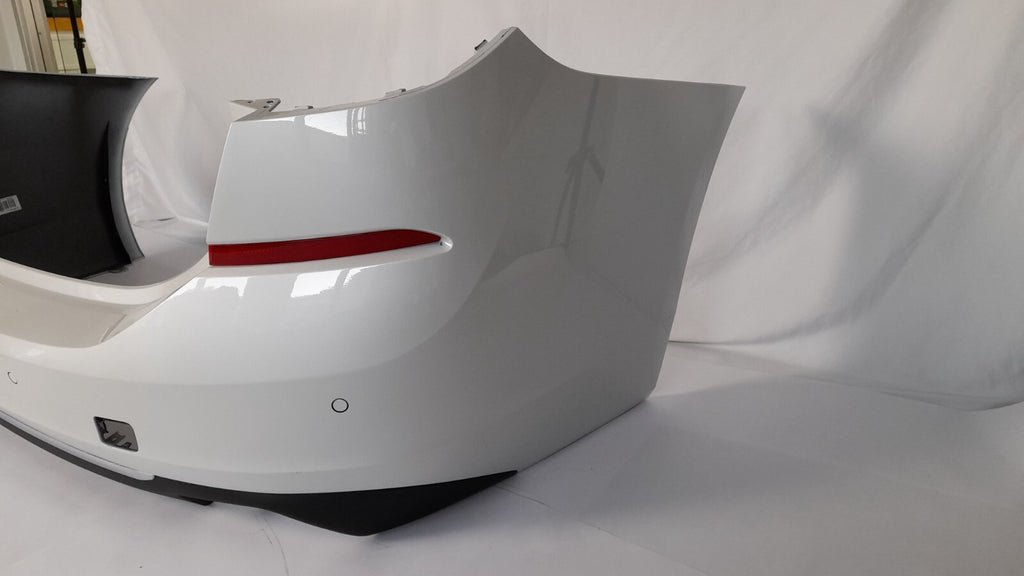 BMW 6er G32 LCI stossfänger hinten Weiss Mineralweiss bumper PDC