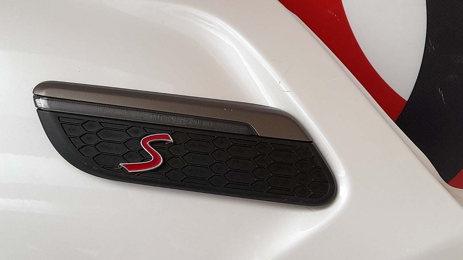 Mini Cabriolet Sport F57 Seitenwand Kotflügel Fender rechts Nanuq White 7374522
