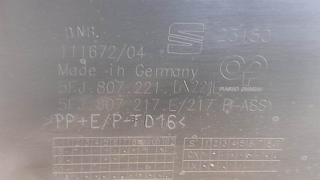 Original Frontstoßstange Stoßstange Vorne SEAT TARRACO I7F URANOGREY