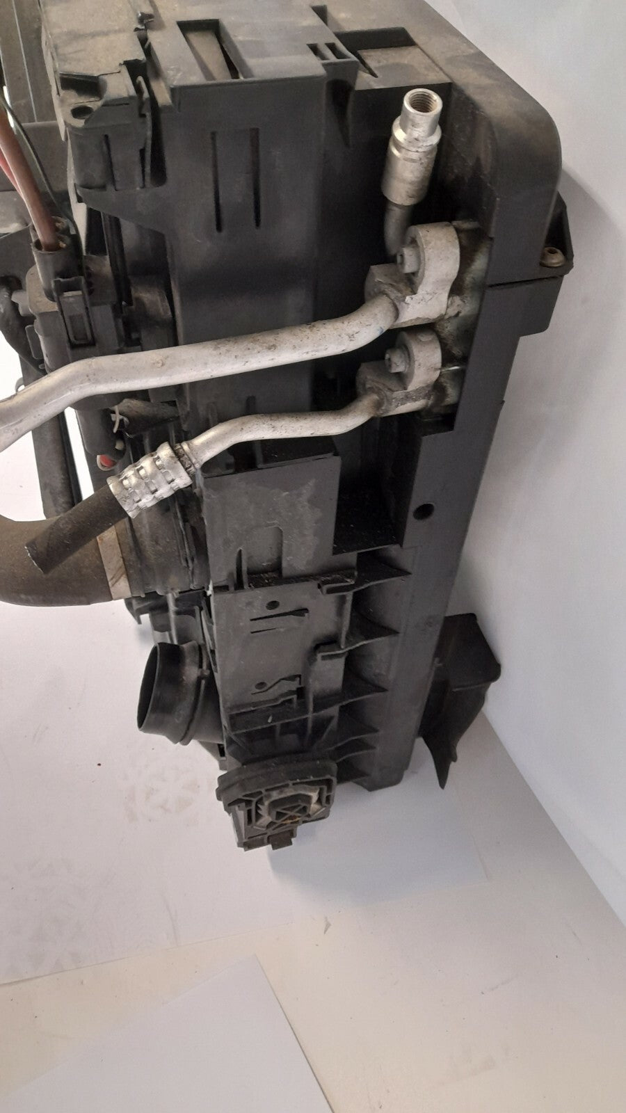 BMW 5er F11 LCI Kühlerpaket Condensator Luftführung mit Klappensteuerung 8049681 [970]